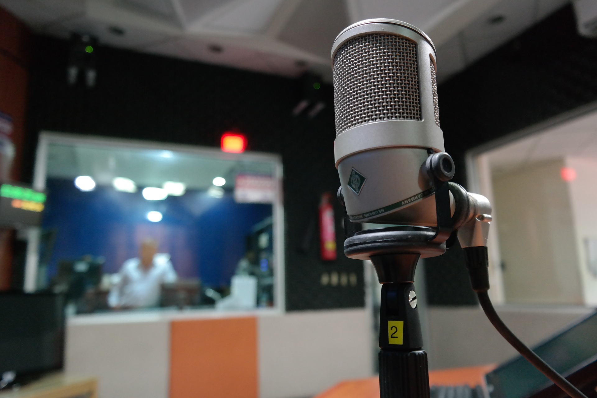microphone-gd2101e865_1920